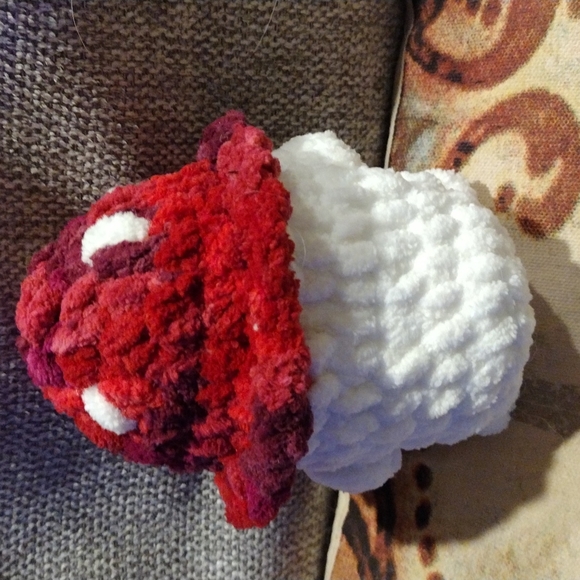 Little mushroom boi - Picture 2 of 3